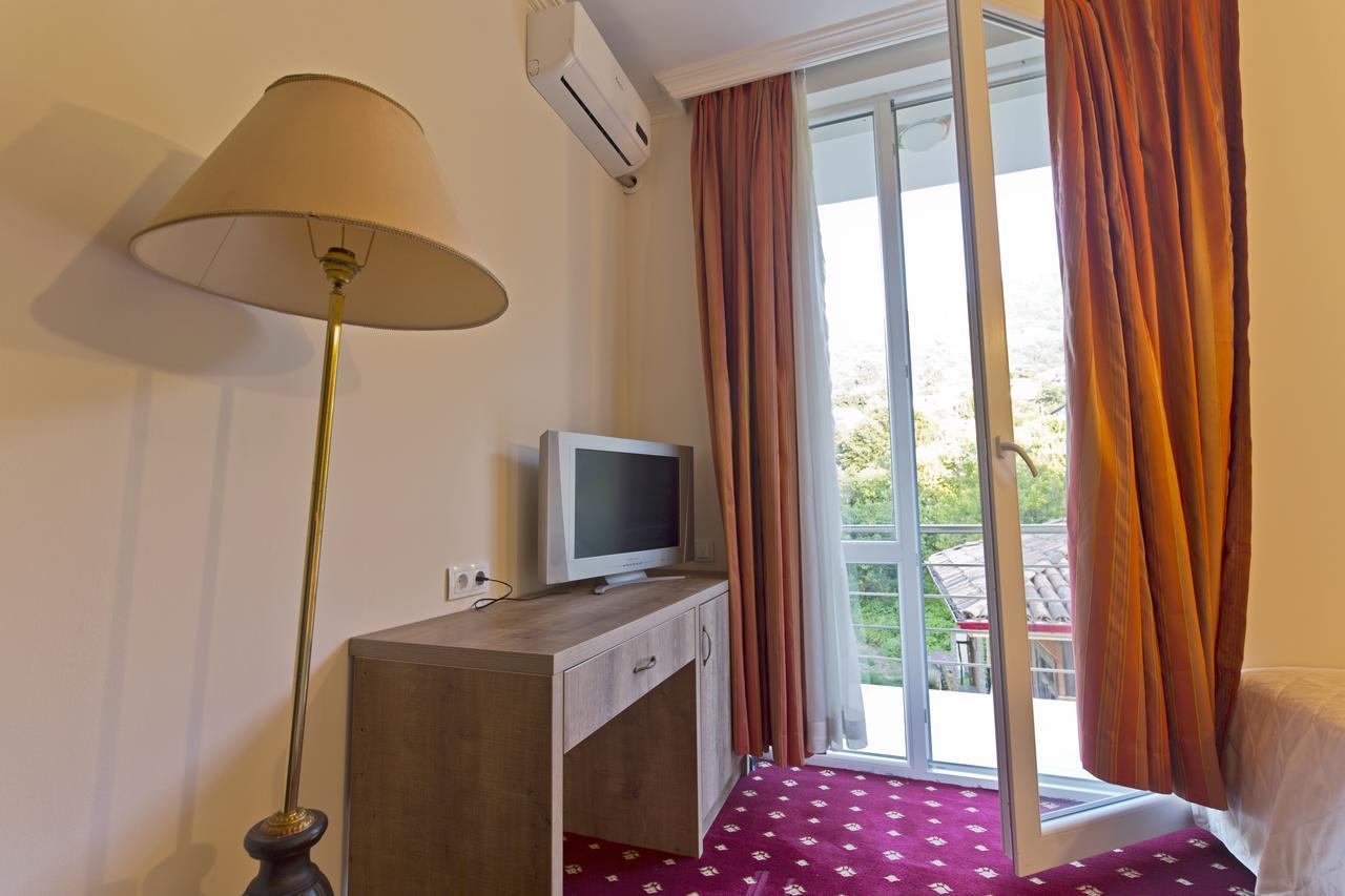 Orange Hotel Gonio Dış mekan fotoğraf